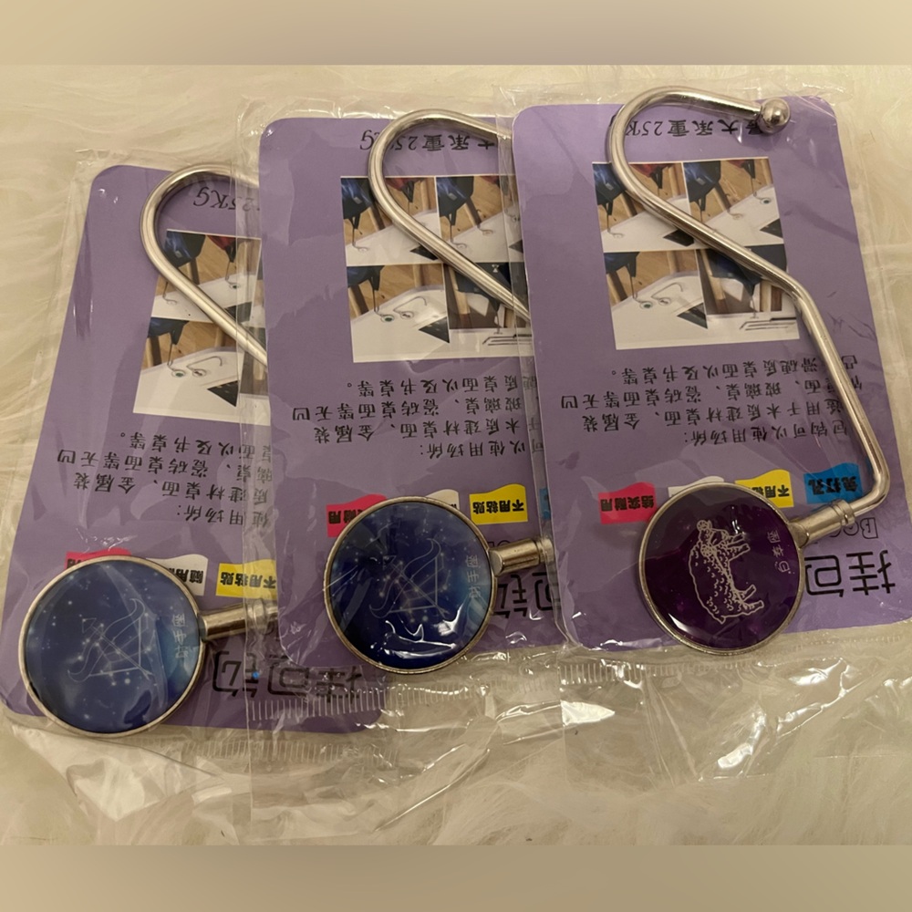 Portable bag hooks
